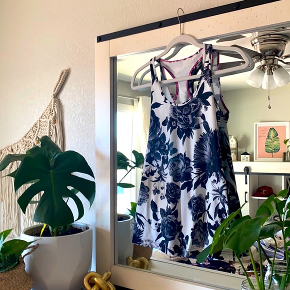 Lululemon floral Tank - Picture 1 of 3